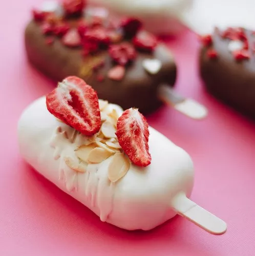 Homemade Cakesicles in Bhopal Choco-n-Nuts